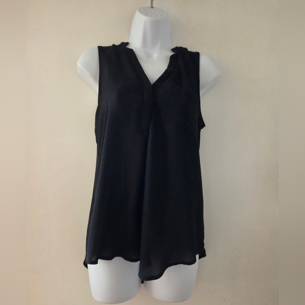 Paper Moon Black Sleeveless Henley Blouse Size Small